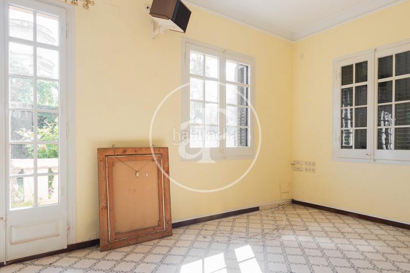 Foto 33639e6a-cd52-4cc4-8f68-d3beaddaa271. House with heating parking in Centre Sant Just Desvern