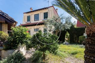 Haus  Plaça sagrat cor. Casa en venta en sant just centro