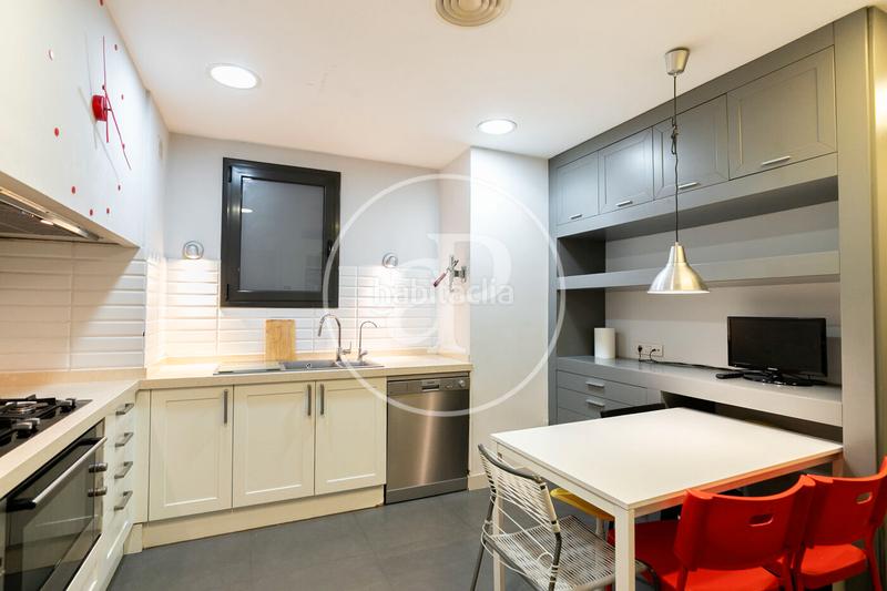 Foto aed60e2b-6637-4957-a013-c43f4e011e72. Pis amb calefacció a La Nova Esquerra de l´Eixample Barcelona