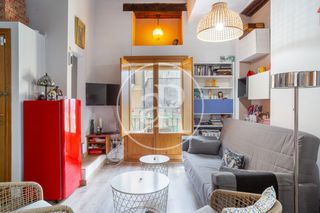Rent Duplex  Carrer del músic peydró. Dúplex en el centro de valencia con terraza