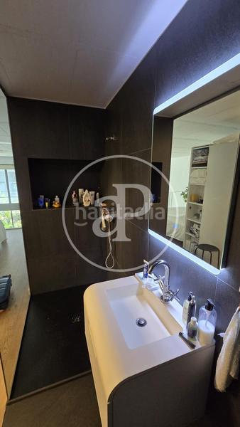 Foto e73e3548-d3f5-42cd-9f6c-f2e5399dbdcf. Pis amb calefacció aparcament piscina a Vara de Quart Valencia