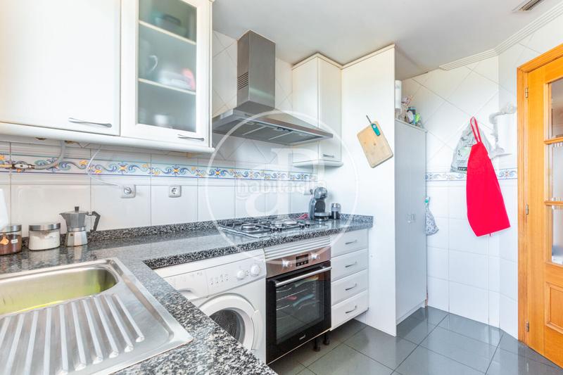 Foto 6feb4c43-1fb5-4b4a-9810-3e7905b87bc4. Àtic amb calefacció aparcament piscina a Sant Pau Valencia