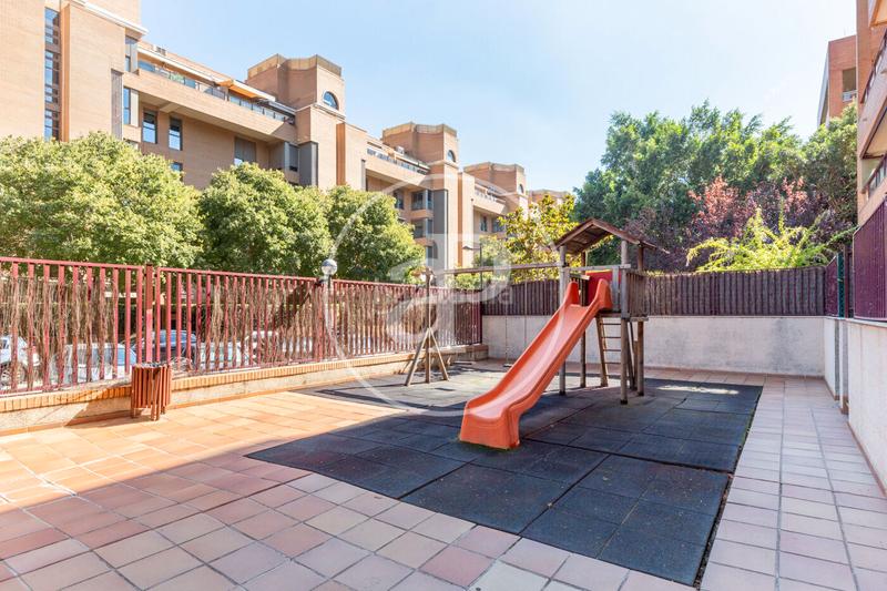 Foto bbdfdc27-6bd2-4cb3-85fe-21625e2594e0. Àtic amb calefacció aparcament piscina a Sant Pau Valencia