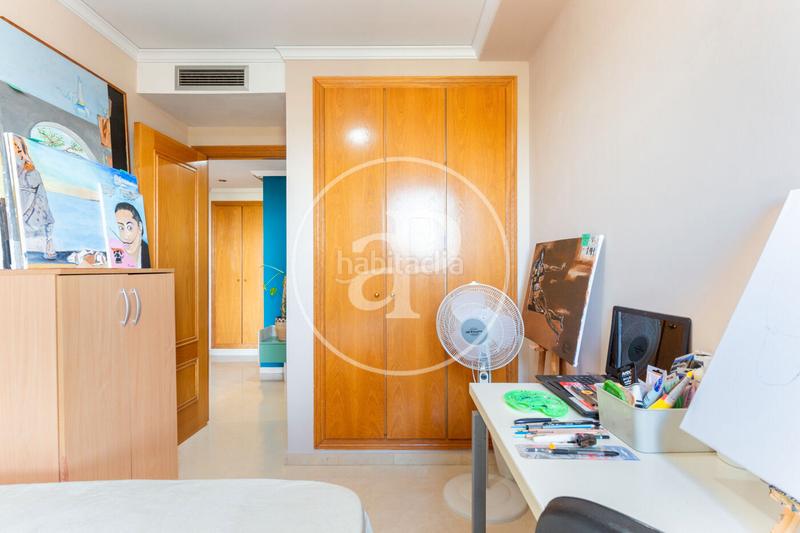 Foto c7086544-5bec-4bb7-a43c-a76a1ddf2e3b. Àtic amb calefacció aparcament piscina a Sant Pau Valencia