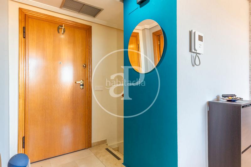 Foto f3b7d79e-0f0f-4159-b98d-988e090a44d8. Àtic amb calefacció aparcament piscina a Sant Pau Valencia