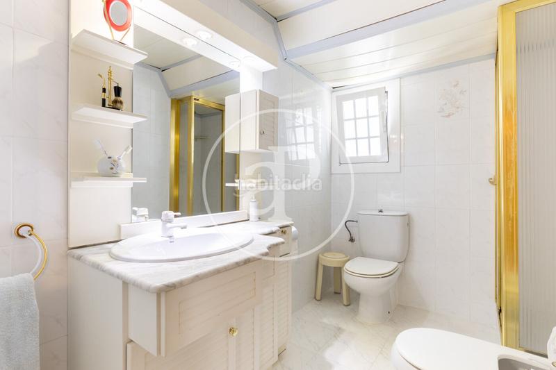 Foto c2bed3e6-0fa8-4c85-af81-f77595346f6c. Casa  en venta en Martinica - Ateneu Cerdanyola del Vallès
