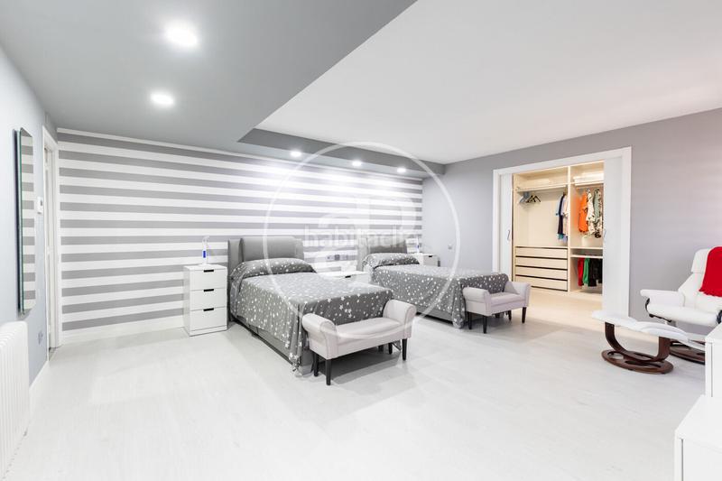 Foto e858277a-71fd-467a-8594-57ea97418600. Casa  en venta en Martinica - Ateneu Cerdanyola del Vallès