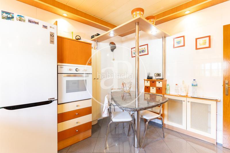 Foto ff5d6fd6-0a37-43dd-973b-f3e358a35090. Casa  en venta en Martinica - Ateneu Cerdanyola del Vallès