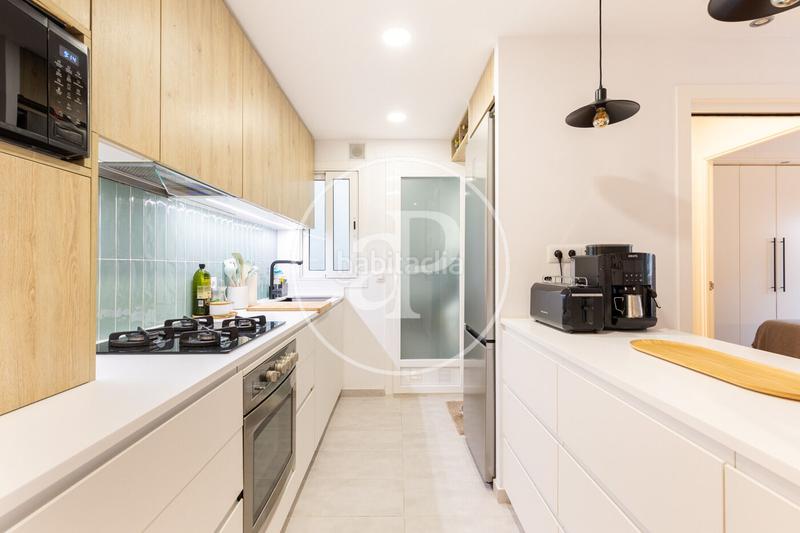 Foto d2e9ac3e-144d-49be-a19a-fb4a9cf20a11. Pis amb calefacció a El Coll Sant Cugat del Vallès