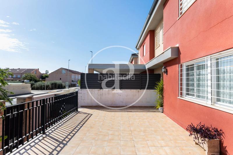 Foto aa82989f-1ced-4239-b22a-e0fc7d3ce42a. Casa adosada chalet adosado en venta en Playa Burriana