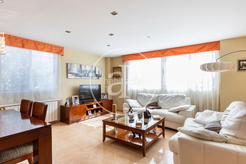 Foto bee112d5-b2e6-4f90-9db0-a96b69a5e6ce. Casa adosada chalet adosado en venta en Playa Burriana