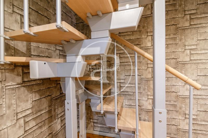 Foto db8d9bfa-8041-4538-9c80-290f8c227fef. Lloguer àtic amb calefacció aparcament a Sant Gervasi - Galvany Barcelona