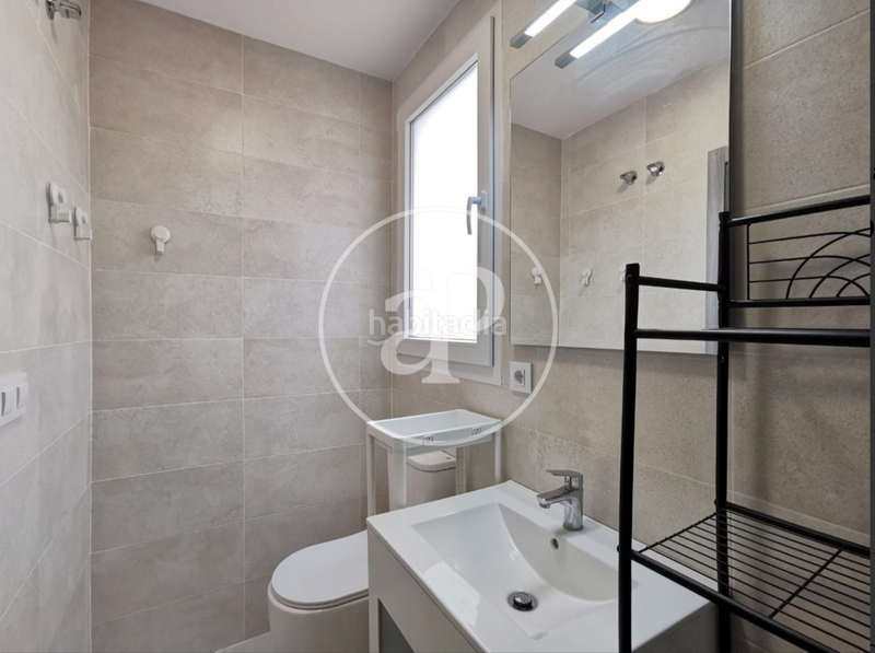 Foto 2405511f-cd0d-4013-bc8e-2968acadf8d2. Piso  en venta en algirós en La Bega Baixa - Plaza Xúquer Valencia