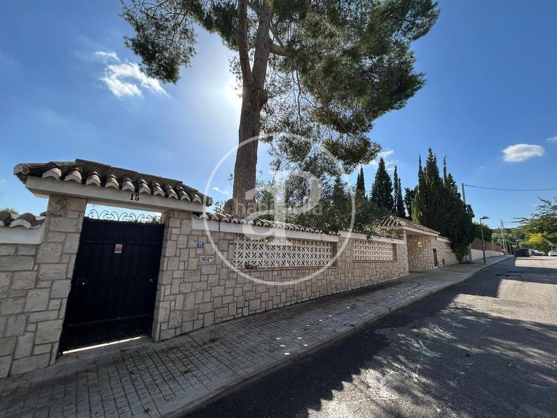 Foto 2f3cf430-5e25-473e-bc3c-1942eb156203. Terreno residenziale in La Cañada Paterna