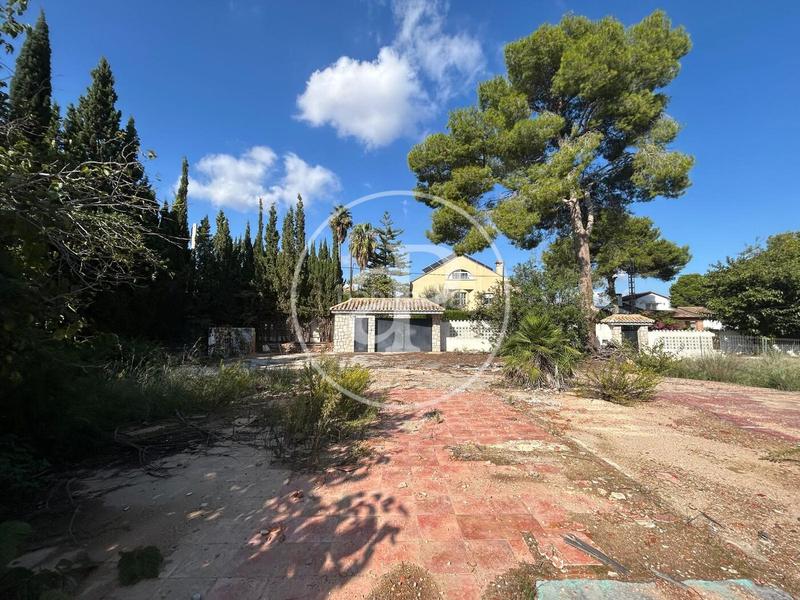 Foto 3acb2596-109e-425d-8109-711bf2435c22. Terreno residencial en La Cañada Paterna