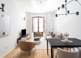 Rent Flat  Carrer d'en serra. Piso en alquiler en el gótico