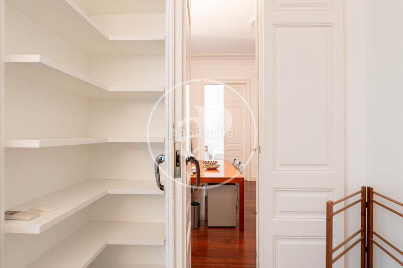 Foto 5260532d-6f63-4e46-99a0-655816f3009d. Miete etagenwohnung mit heizung in Dreta de l´Eixample Barcelona