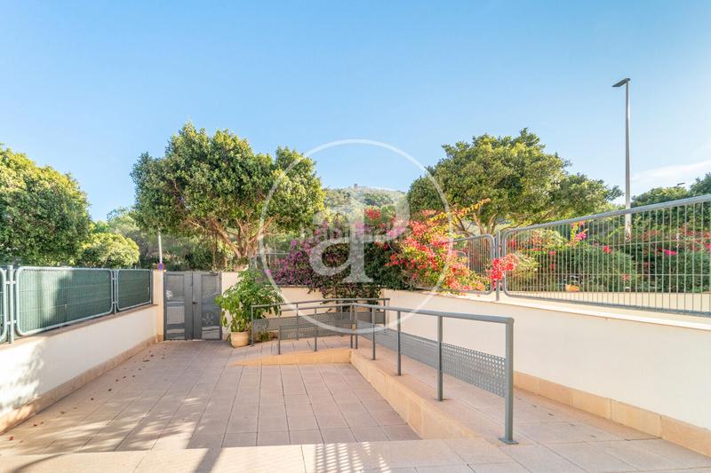 Foto 1019e1ca-ab62-41fd-b5c4-f7d5385829f9. Pis amb calefacció aparcament piscina a Mirador de la Cala-Benimar Vila Joiosa (la)