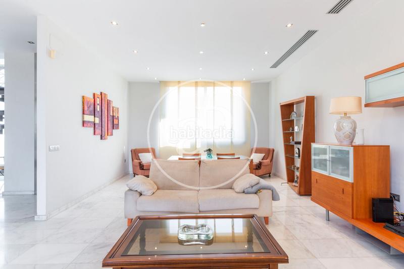 Foto 15ee02d6-cfaa-4cec-92b9-194db38eb13a. Casa amb calefacció aparcament piscina a Playa Burriana