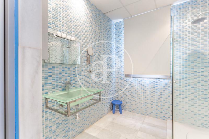 Foto 3ec025f9-1d73-4ea2-a407-7e34483ae801. Casa amb calefacció aparcament piscina a Playa Burriana