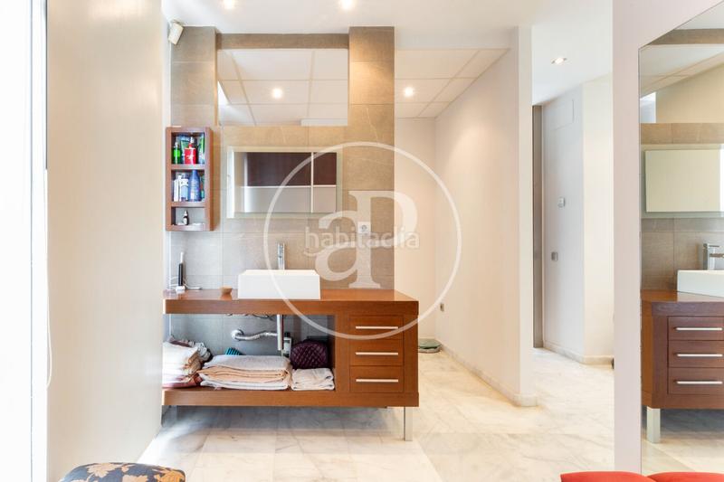 Foto ba5f0af7-62bf-43c7-9a0a-26cd7db4ae90. Casa amb calefacció aparcament piscina a Playa Burriana