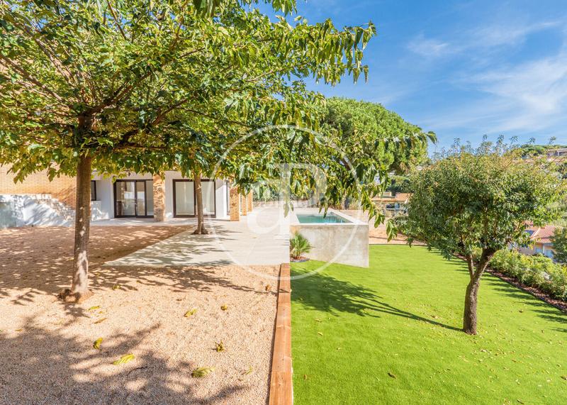 Foto 5a14c45b-648e-4ef9-bf16-93e1747dad96. House with heating parking pool in Urbanitzacions Arenys de Mar