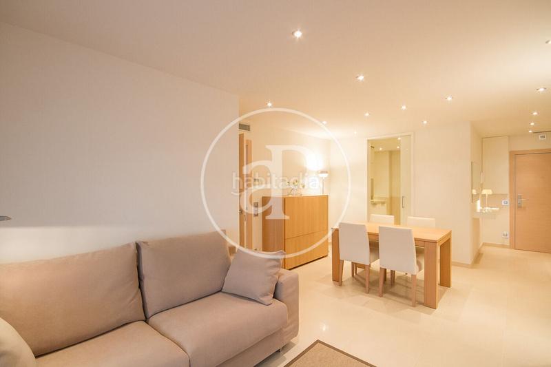 Foto 318223df-3bc6-47f3-be96-0bb271ceb47a. Rent flat with heating pool in Sant Ramon - Maternitat Barcelona
