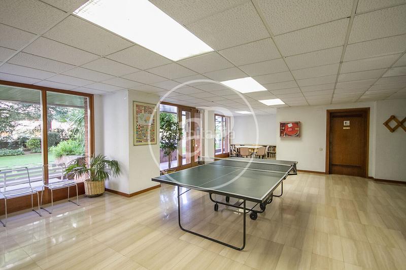 Foto d041b07d-2052-4f14-97d8-da2ca694c44e. Rent flat with heating pool in Sant Ramon - Maternitat Barcelona