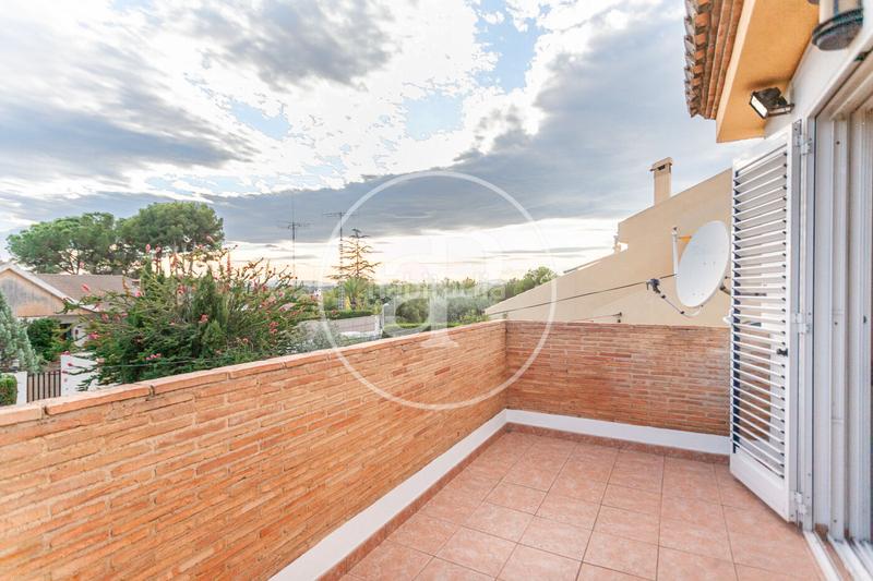 Foto e5d69f11-1b57-48db-95df-badcf56265ea. Haus mit heizung parking pool in La Cañada Paterna