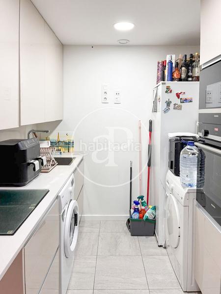 Foto 3df0dda4-33c3-484b-9ccd-aa712fada2ac. Pis amb calefacció aparcament a Malilla Valencia