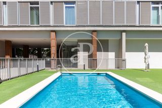 Etagenwohnung  Av. de fernando abril martorel. Piso en venta en quatre carreres