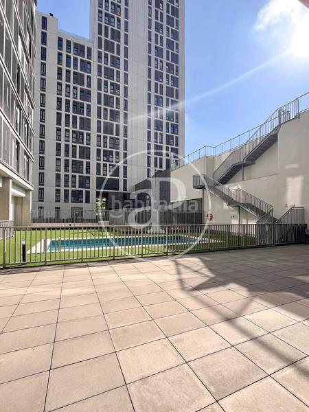 Foto d111e9be-49f7-4b88-99dd-0f7d6dde2cf3. Pis amb calefacció aparcament a Malilla Valencia