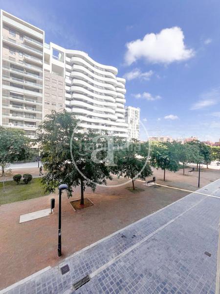 Foto fb25ac9e-8de3-430d-bd0f-93359ef1c691. Pis amb calefacció aparcament a Malilla Valencia