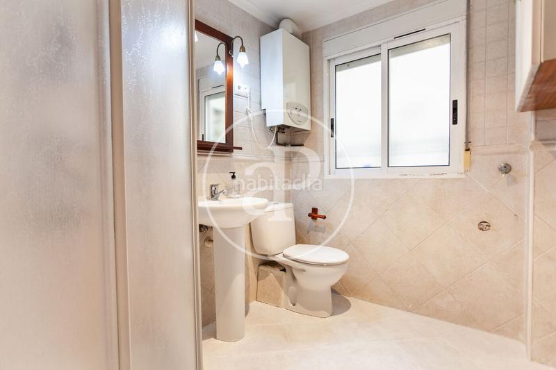 Foto 001420a6-d86c-4114-89e7-855d0ca04fcf. Piso  en venta en ausiàs march en Malilla Valencia