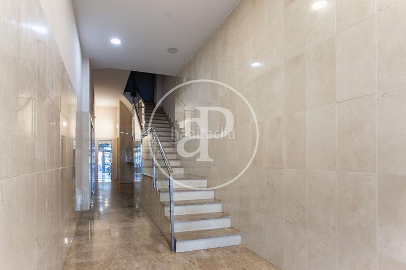 Foto 117f16e8-1d83-4b8a-b36d-5f7635ed30fb. Piso  en venta en ausiàs march en Malilla Valencia