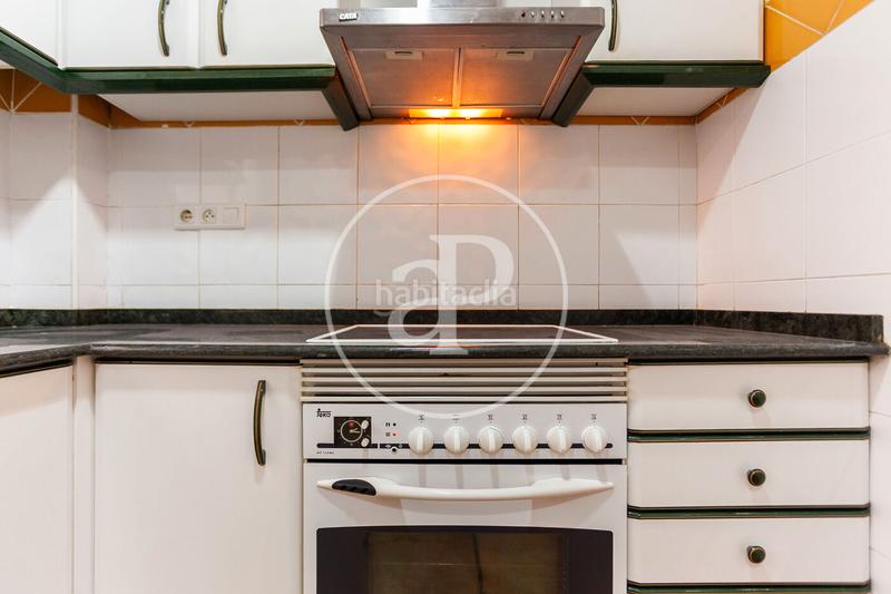 Foto 818568a3-cb37-4bb9-b083-936e80e0aa02. Piso  en venta en ausiàs march en Malilla Valencia