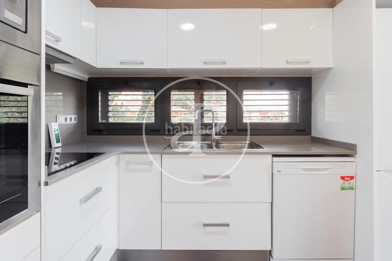 Foto ea6898ea-c7c5-4f44-8064-fbbf4365b9ec. Rent flat with heating parking in Vallcarca - Penitents Barcelona