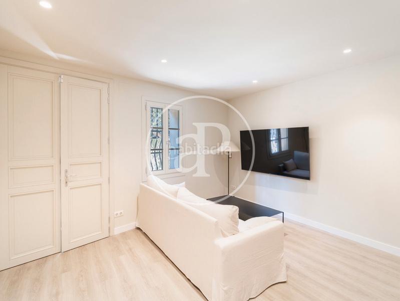 Foto 76fbb45e-8ced-4d7e-bc5e-6d29378350f0. Alquiler piso  en alquiler en poble sec en El Poble Sec - Parc de Montjuïc Barcelona