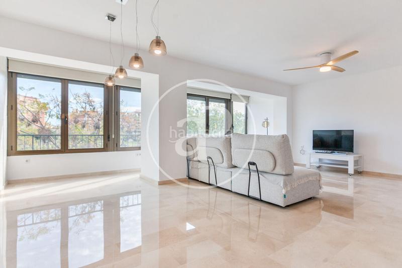 Foto 691c3268-0d99-4f5c-a129-6b3a9e6fffe3. Piso  en venta en campanar en Barrio de Campanar Valencia