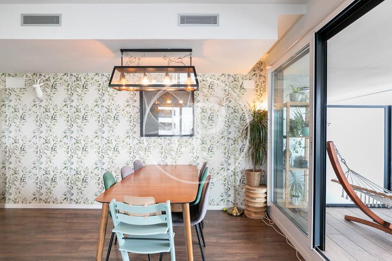 Foto 45a1aaf2-b518-4a5a-a1d4-8144acd6ffc0. Lloguer pis amb calefacció aparcament piscina a Port Badalona