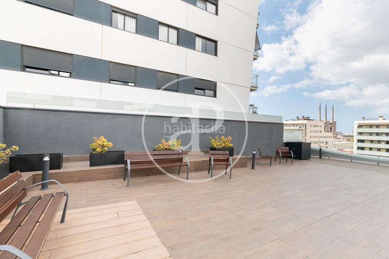 Foto fad4e2ac-2472-4b19-8ed3-20fb268d0392. Location appartement avec chauffage parking piscine dans Badalona