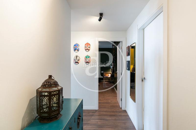 Foto 5f4b8458-3bf6-4f8a-b1b4-c022fea91506. Rent flat with heating parking pool in Port Badalona