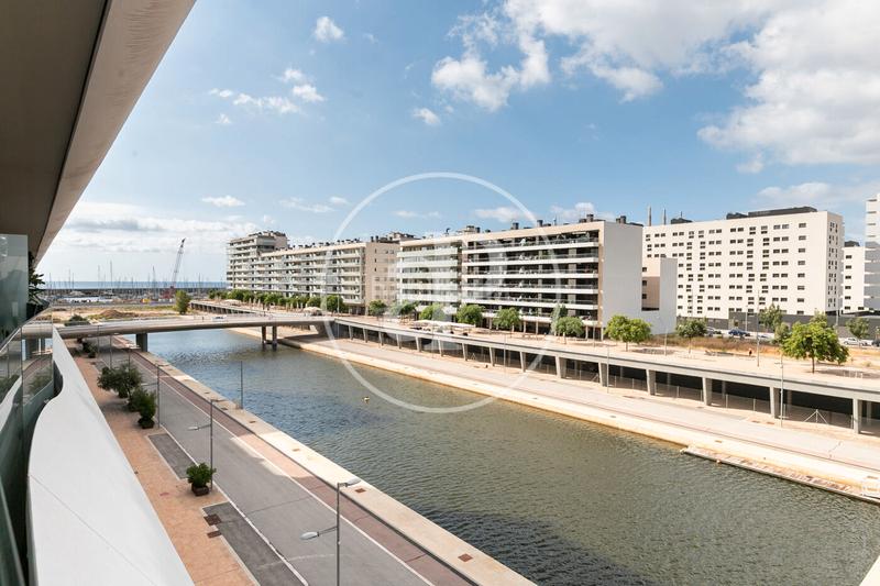 Foto 60b3c30e-4d99-4b68-a4a3-ee2a37d0ca12. Rent flat with heating parking pool in Port Badalona