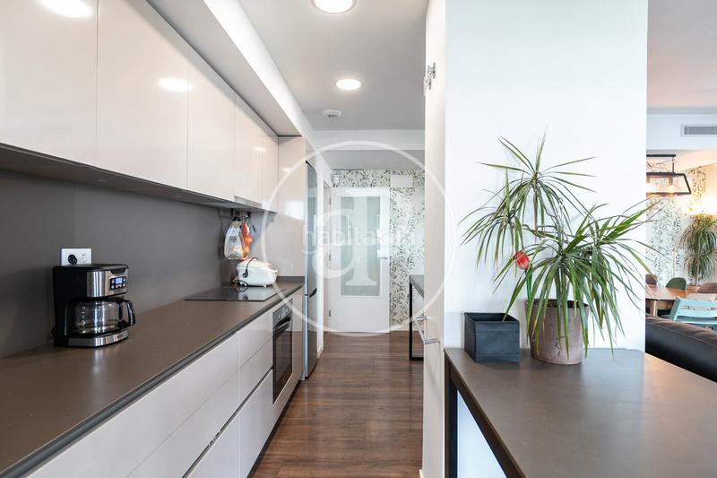 Foto f073037a-179e-44b1-932e-7ad9b580f237. Rent flat with heating parking pool in Port Badalona