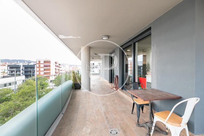 Foto f553ee33-ab7f-457c-a09b-6f63db9545f4. Rent flat with heating parking pool in Port Badalona