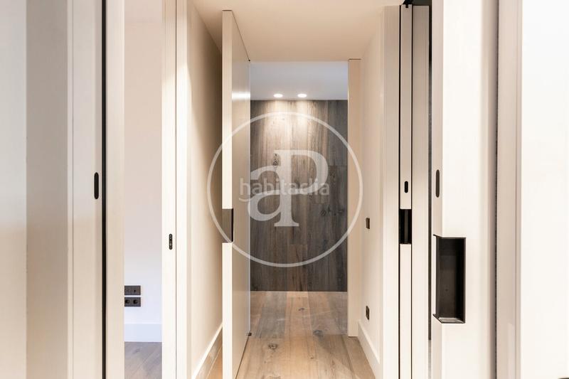 Foto bba3ebff-4338-40c3-b170-1b58f43d6c98. Affitto appartamento con riscaldamento parcheggio in Barcelona