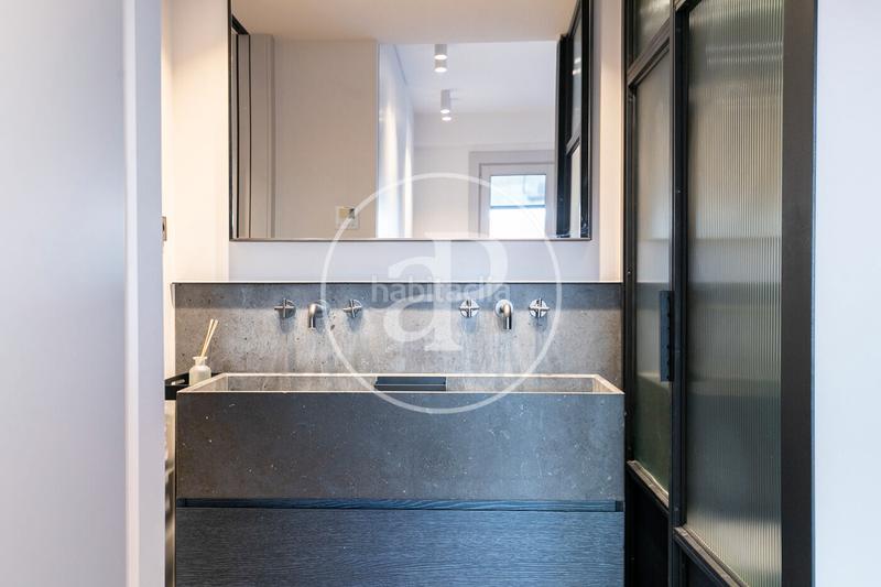 Foto 87717e28-5529-4075-b919-ef14083d28c5. Rent flat with heating parking in St. Pere - Sta. Caterina - El Born Barcelona