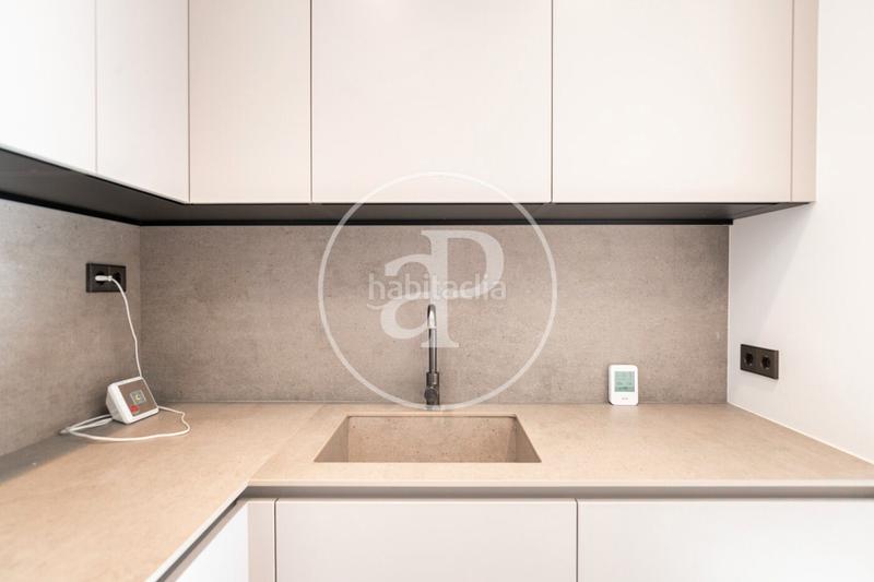 Foto ed47c3f4-5a3b-43ef-a608-725b02ba432a. Rent flat with heating parking in St. Pere - Sta. Caterina - El Born Barcelona