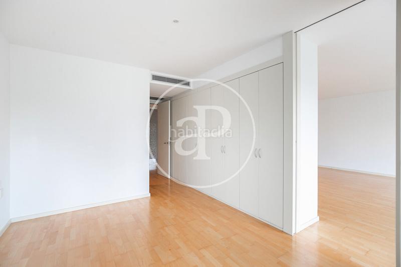 Foto 82623e65-926d-4c45-938b-816cb647b74f. Rent flat with heating parking in Tres Torres Barcelona