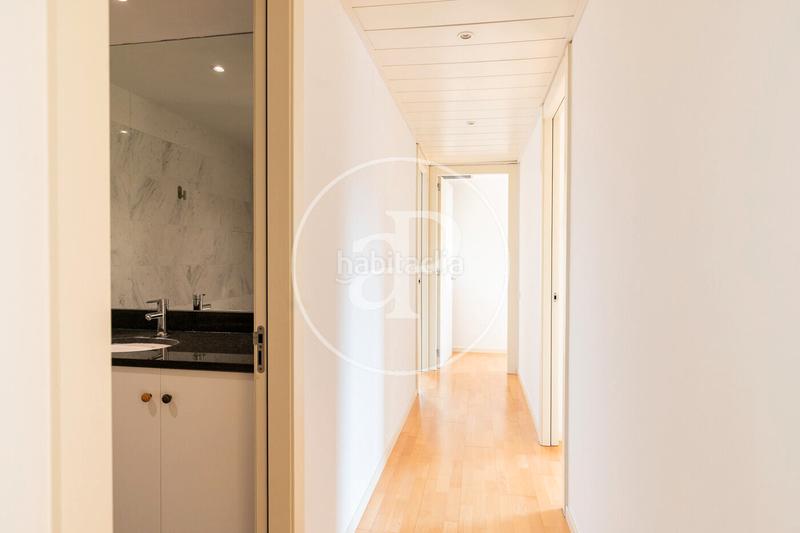 Foto aa9ab423-8a58-4914-953a-766ec7cde532. Rent flat with heating parking in Tres Torres Barcelona